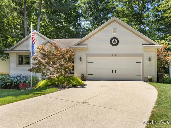 7261 Pine Oak Ln, Hudsonville, MI 49426