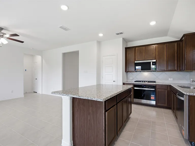 825 Birdie Dr — Photo 13