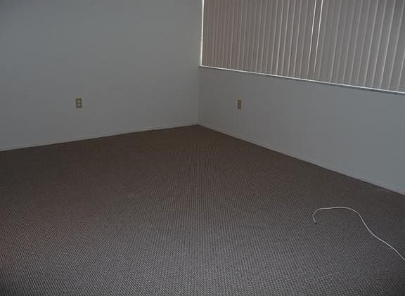 5th image of 18021 Biscayne Blvd #2012