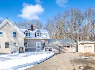 922 Brunswick Rd, Richmond, ME 04357