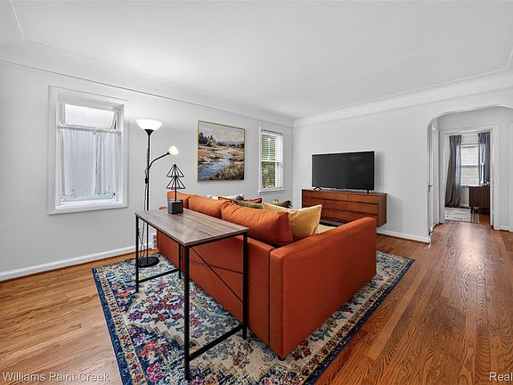 3rd image of 10017 Hart Ave