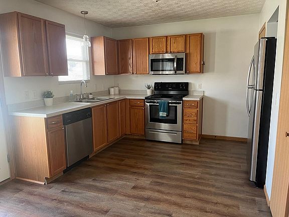 4th image of 665 Lehner Woods Blvd