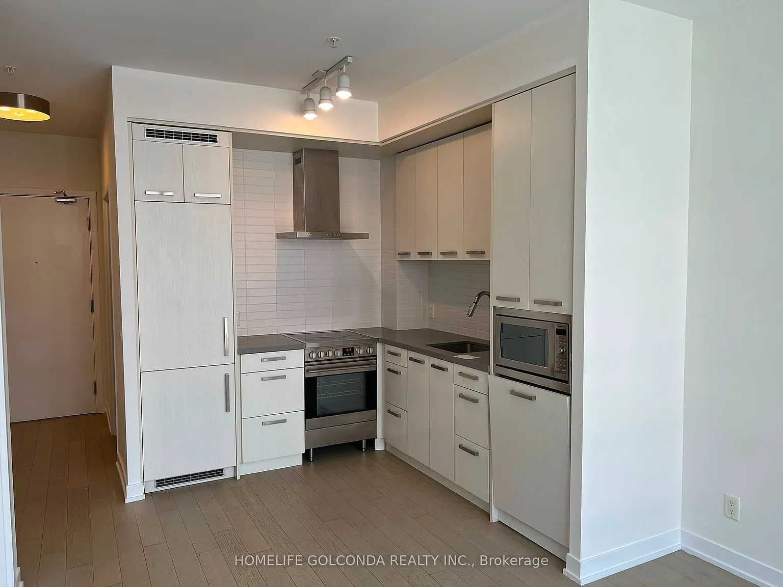 2 bed, $2,350 — Photo 2