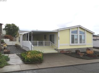 213 W River Ridge Ln, Roseburg, OR