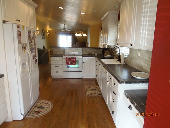 2nd image of 3822 11th St #33