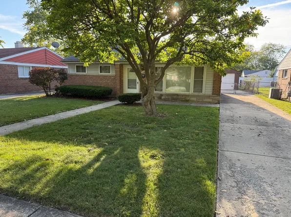 17222 Roy St, Lansing, IL 60438