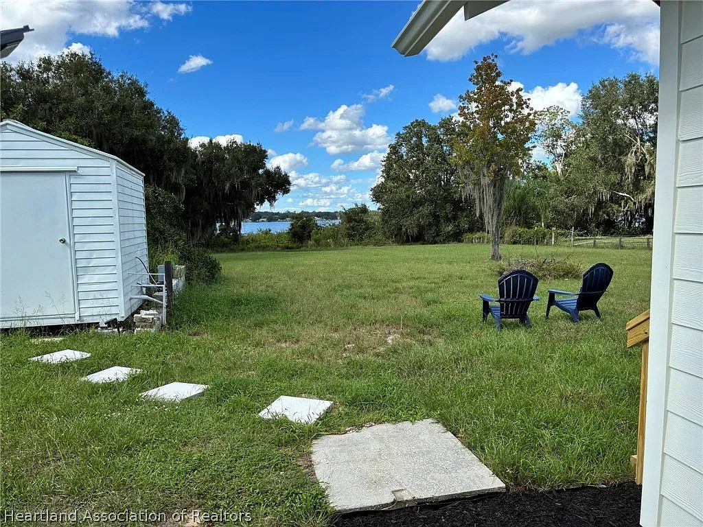 2 bed, 1.0 bath, 792 sqft, $1,700 — Photo 2