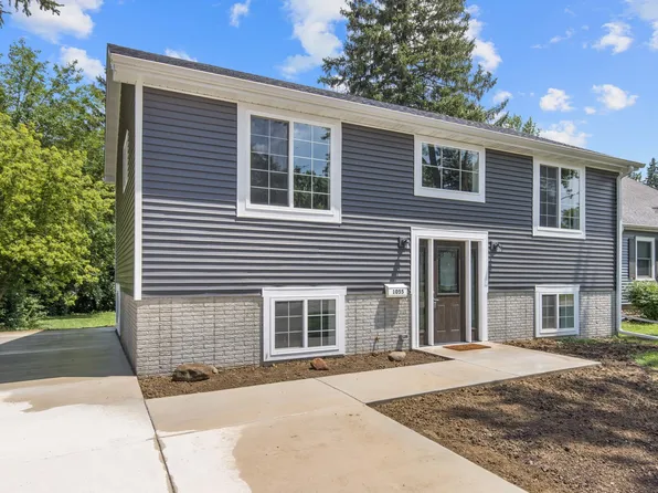 1055 Lincoln Hwy, Rochelle, IL 61068