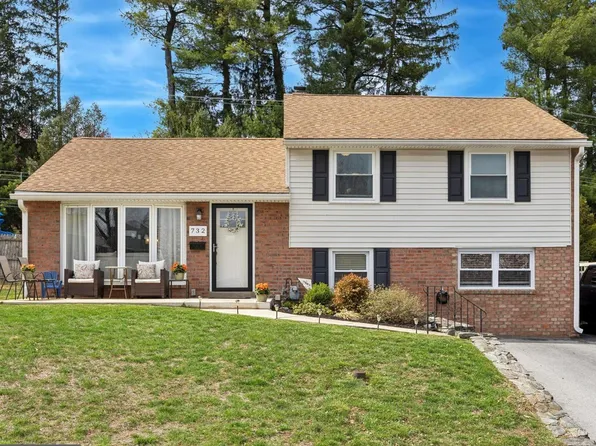 732 Rhoads Dr, Springfield, PA 19064