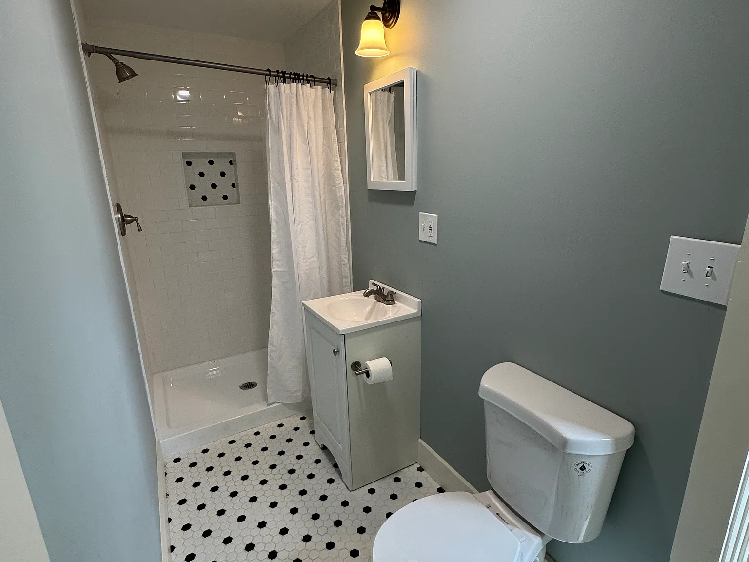 9 Viall — Photo 4