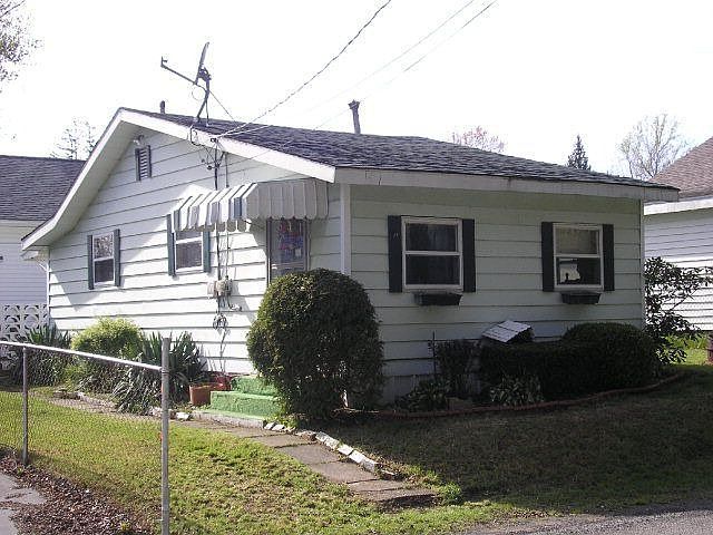 1st image of 12311 Shumaker St