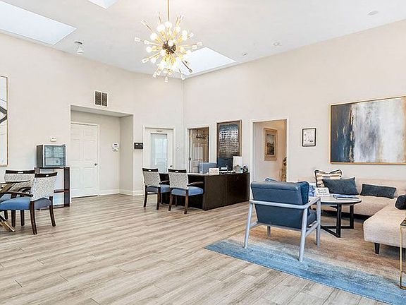5th image of 6136 Hillandale Dr #1504