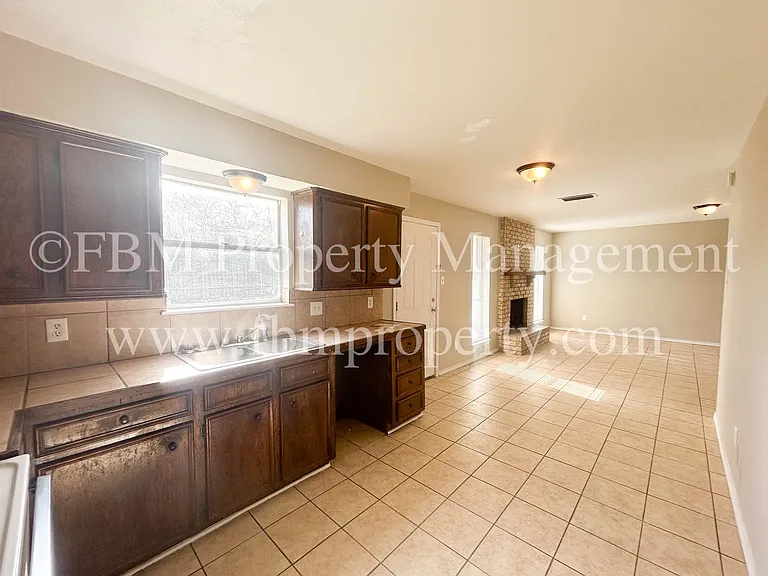 1401 Old Bardwell Rd #B — Photo 9