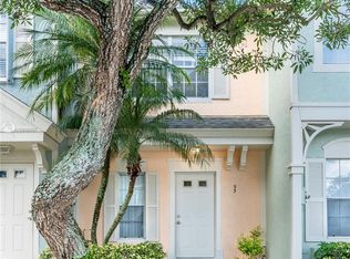 93 Simonton Cir, Fort Lauderdale, FL 33326