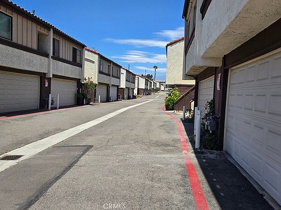 2nd image of 888 S Garfield Ave