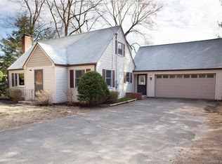80 Lovely St, Canton, CT 06019