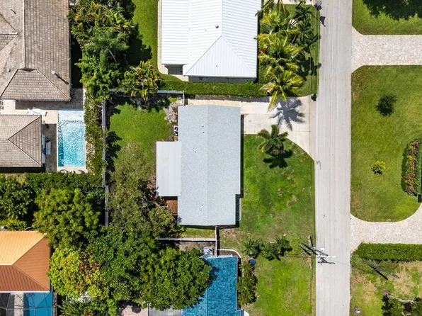 2350 NIKI JO Lane, Palm Beach Gardens, FL 33410