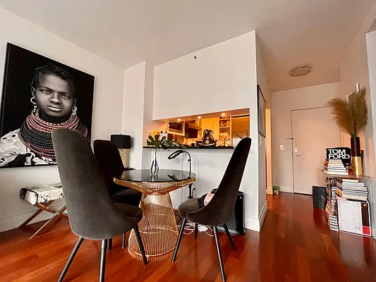 Rented by Brown Harris Stevens | media 13