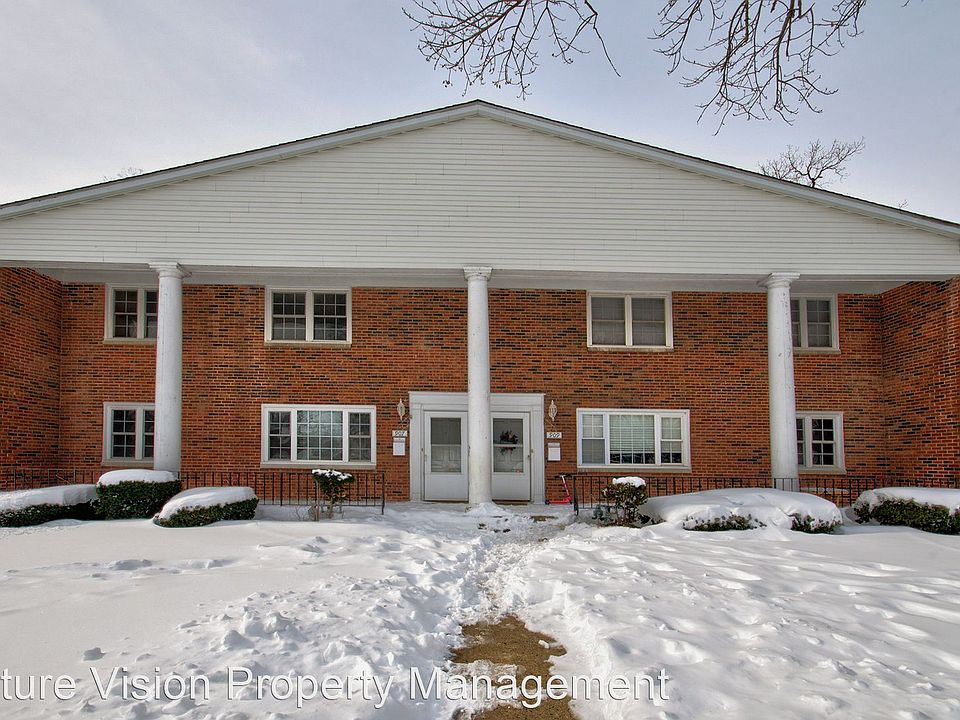 1st image of 907 N Prairie Ave