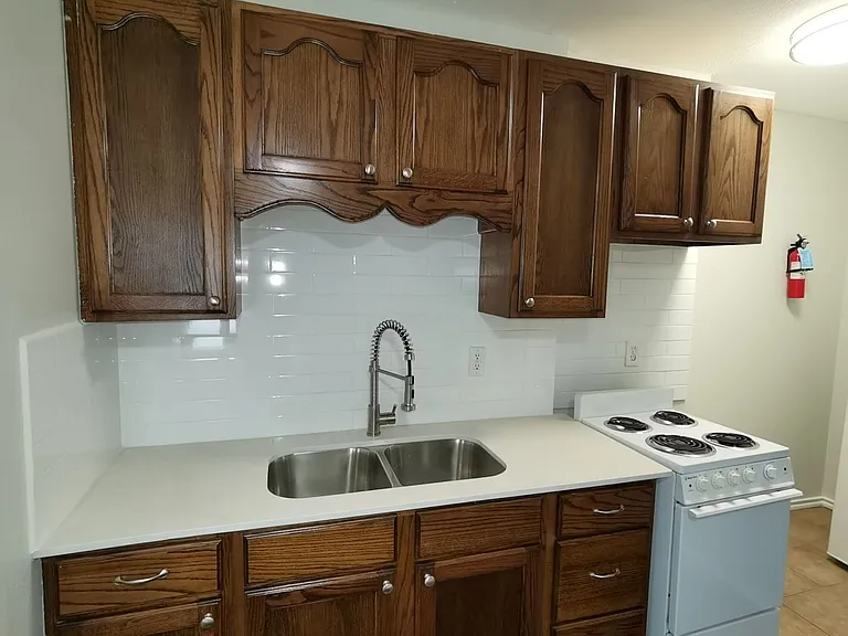 137 E Norwood Ct — Photo 21