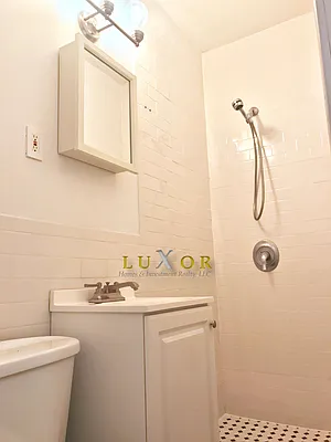 Rented by Luxor Homes & Investment Realty | media 19