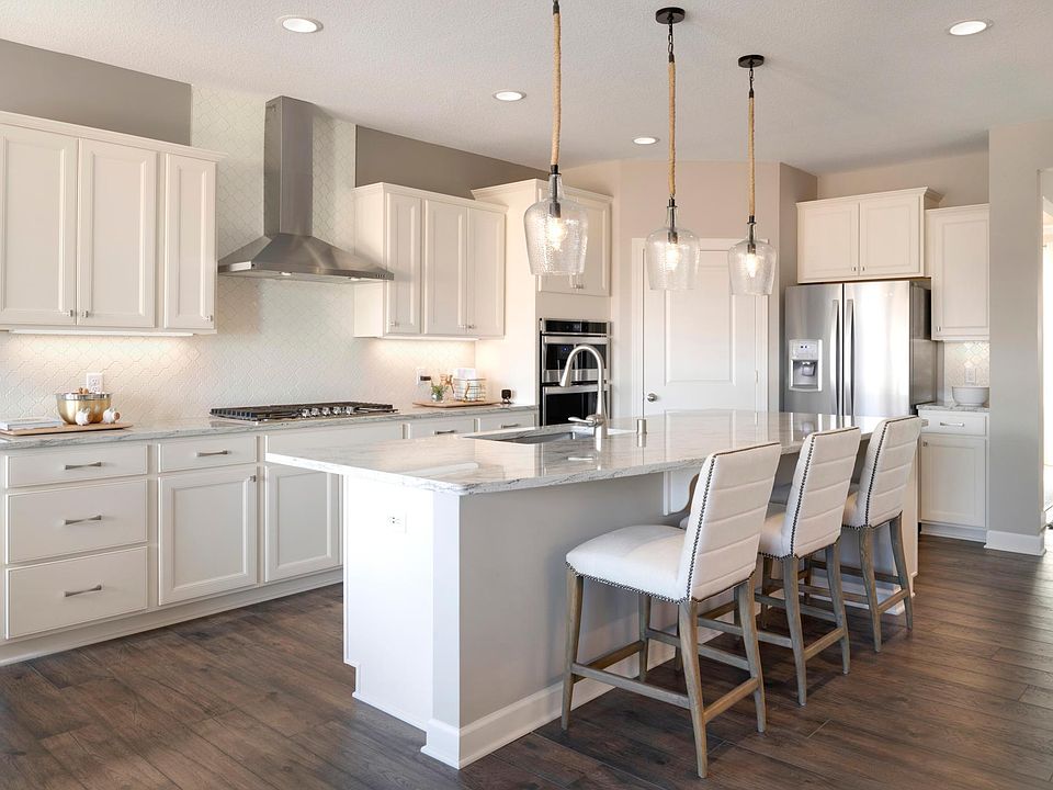 1st image of 4884 Airlake Dr