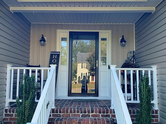 3rd image of 824 Binker Drive
