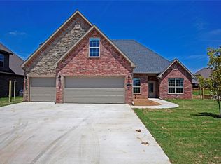 1908 SW Nottingham Ave, Bentonville, AR 72712