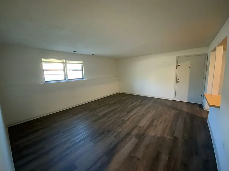 507 Columbia Dr #L — Photo 13