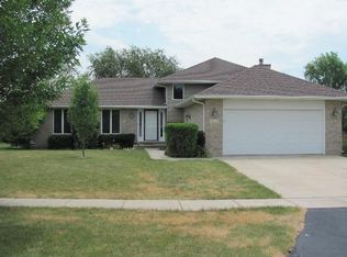 310 Andrea Dr, Manhattan, IL 60442