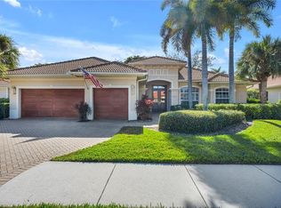 4896 Rustic Oaks Cir, Naples, FL 34105