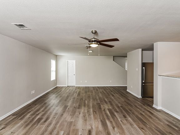 5th image of 11018 Hillsdale Loop