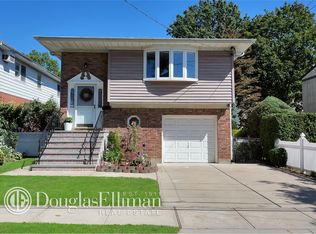 144 N 12th St, New Hyde Park, NY 11040