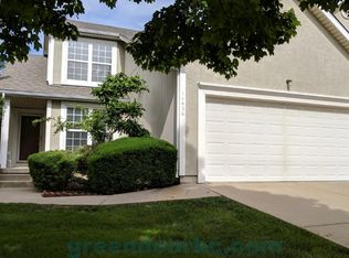 14826 Robinson St, Overland Park, KS 66223