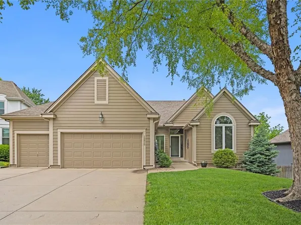 12610 Westgate St, Overland Park, KS 66213