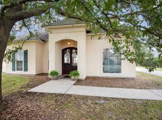 38397 Oakleigh Ln, Prairieville, LA 70769