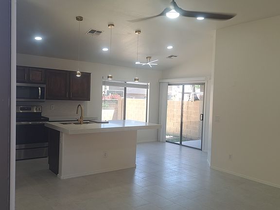 4th image of 16620 S 48th St Unit 43