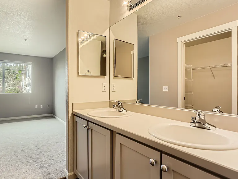 14700 SW Sandhill Loop #204 — Photo 20