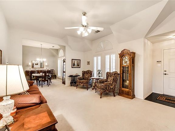 4th image of 4032 Bluebonnet Dr