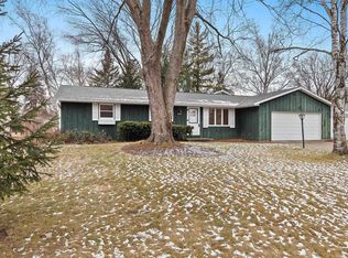 1641 Bruce Ln, Green Bay, WI 54313