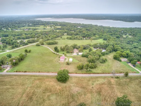 32855 Long Bay Rd, Wagoner, OK 74467