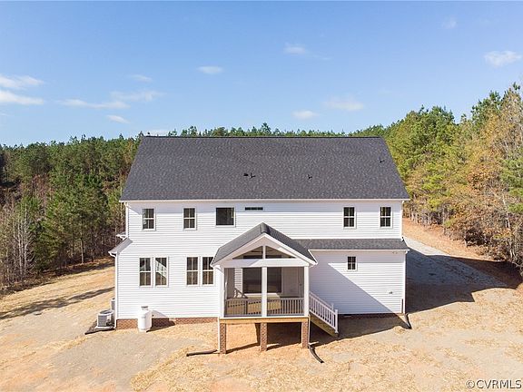 4th image of 3836 Mill Mount Dr
