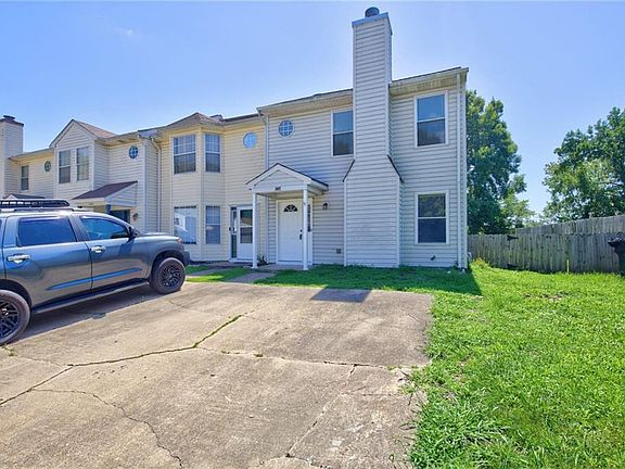 2nd image of 3097 Glastonbury Dr