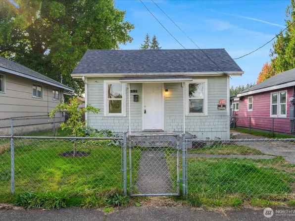 321 2nd Avenue NW, Kelso, WA 98626