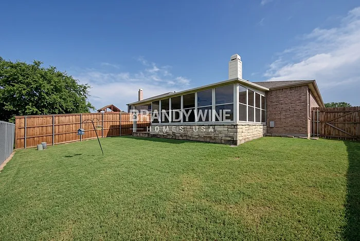 1116 Roundhouse Dr — Photo 23