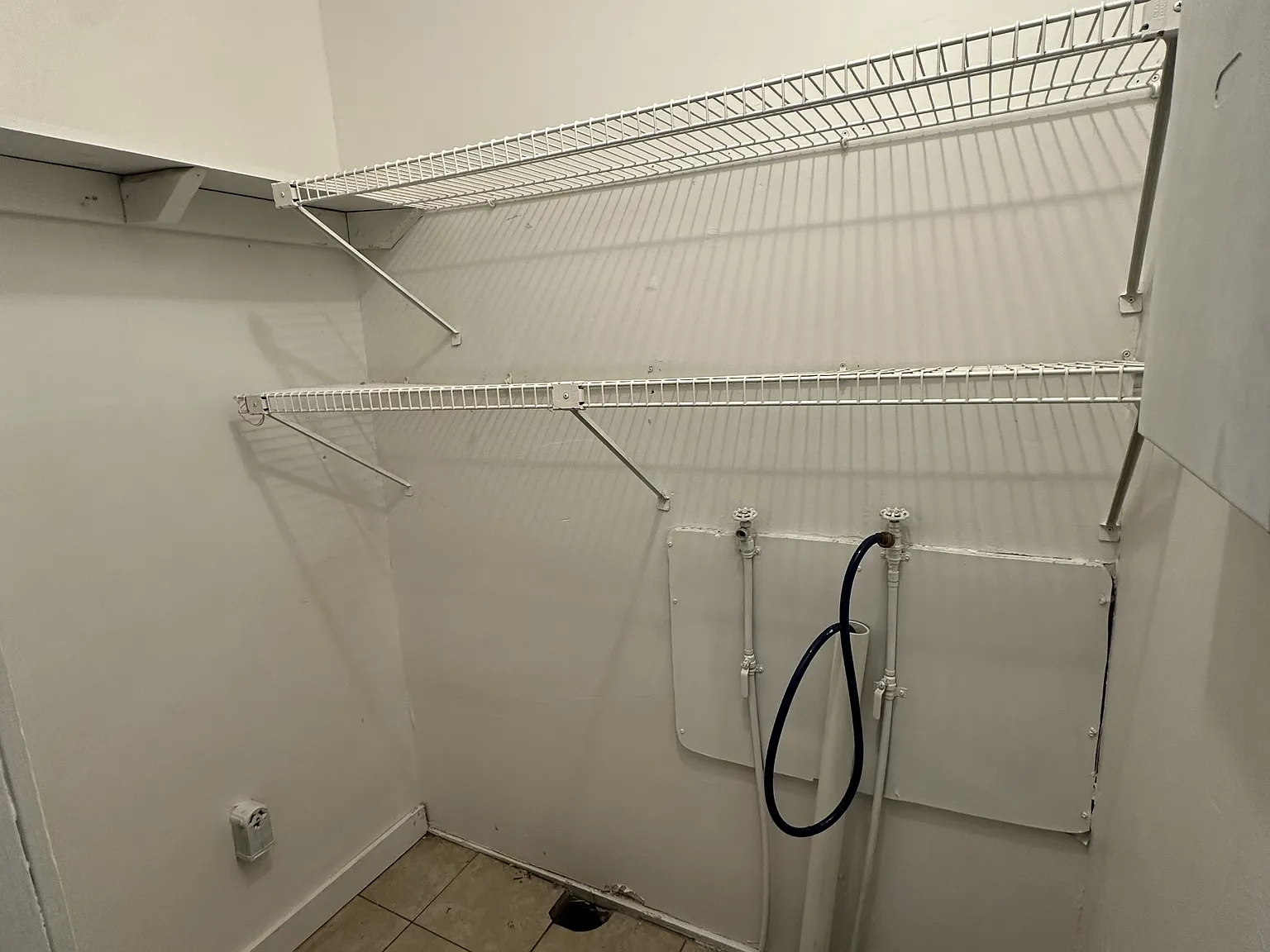 2722 Avenue I - 1 — Photo 3