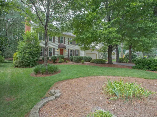 403 Woodway Dr, Greer, SC 29651