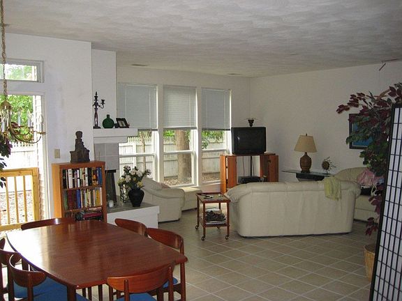 4th image of 2528 Hidden Shores Dr APT 101