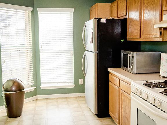 2nd image of 30320 Marshall Ct Unit 40