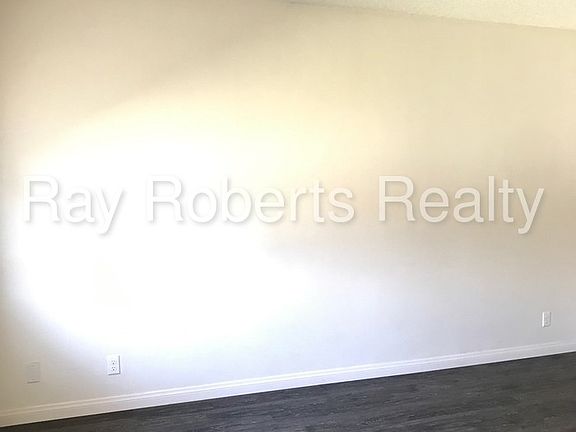 4th image of 3921 Center St APT K
